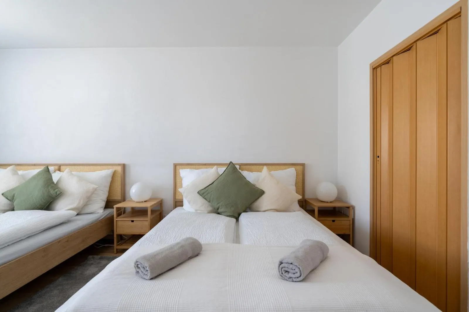 Two Bedrooms - 85 Squaremeters - 4 Min To U6 Dresdner Str Вена 0*,