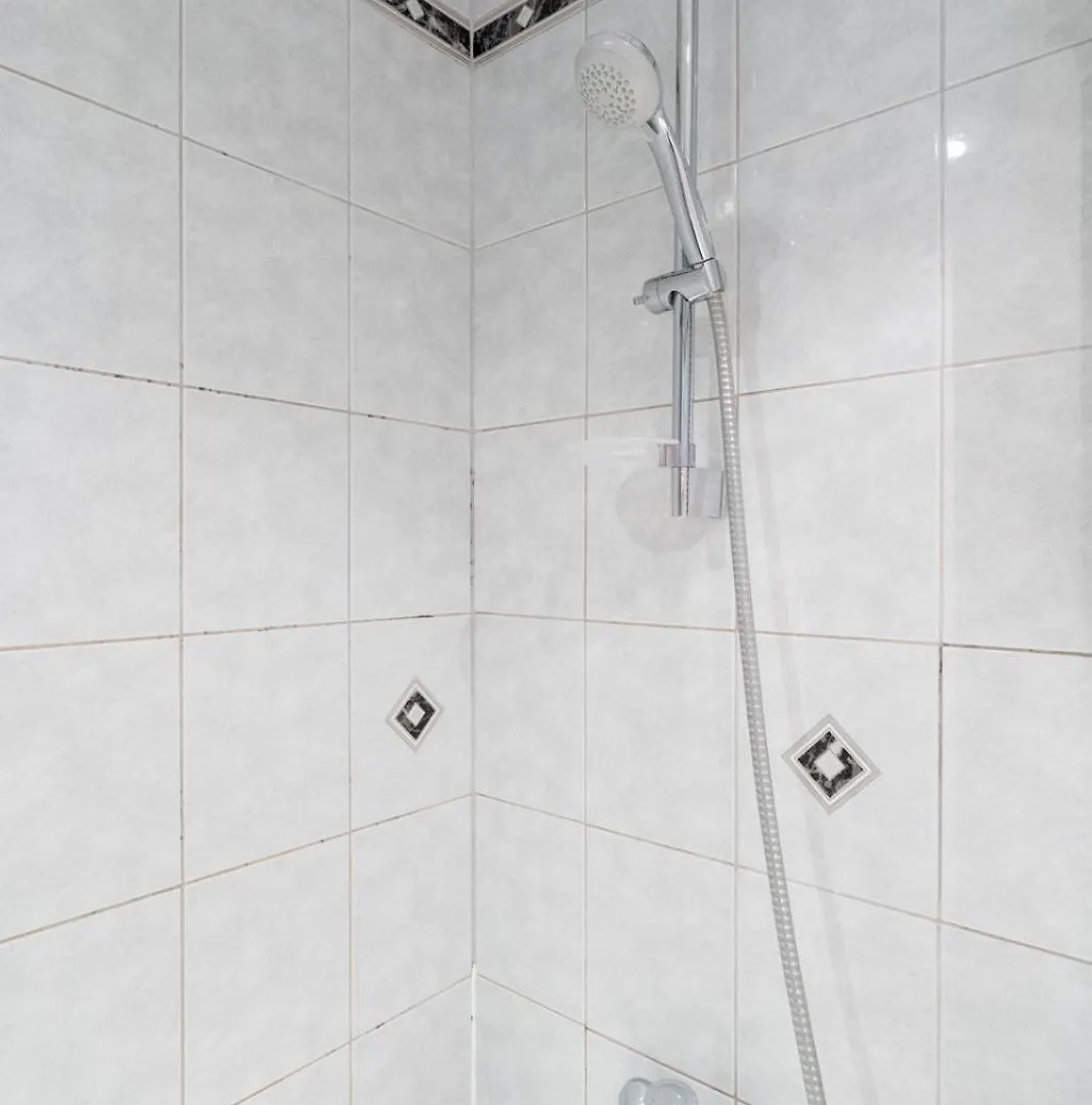 Two Bedrooms - 85 Squaremeters - 4 Min To U6 Dresdner Str Вена 0*,  Австрия